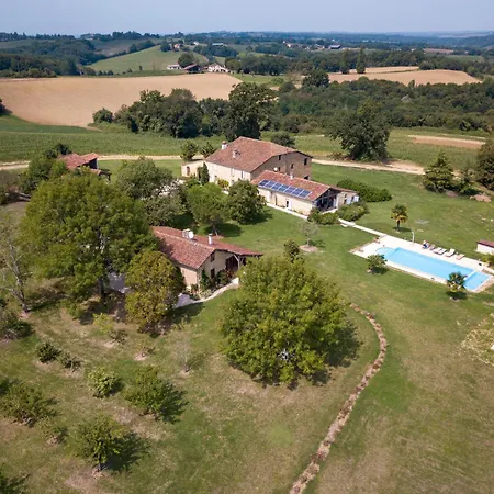 Feriehus Detached With Swimming Pool, 3 Bedrooms Peyrusse-Grande