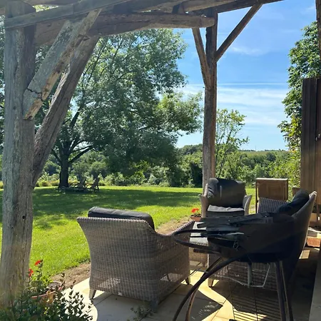 Detached With Swimming Pool, 3 Bedrooms